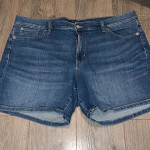 Banana Republic Shorts